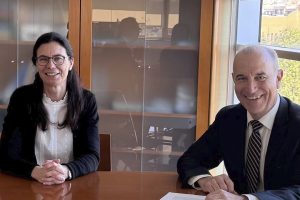 El Dr. Schwarz ofrece su colaboración a Salud Pública para impulsar el enfoque ‘One Health’ en la Comunidad Valenciana